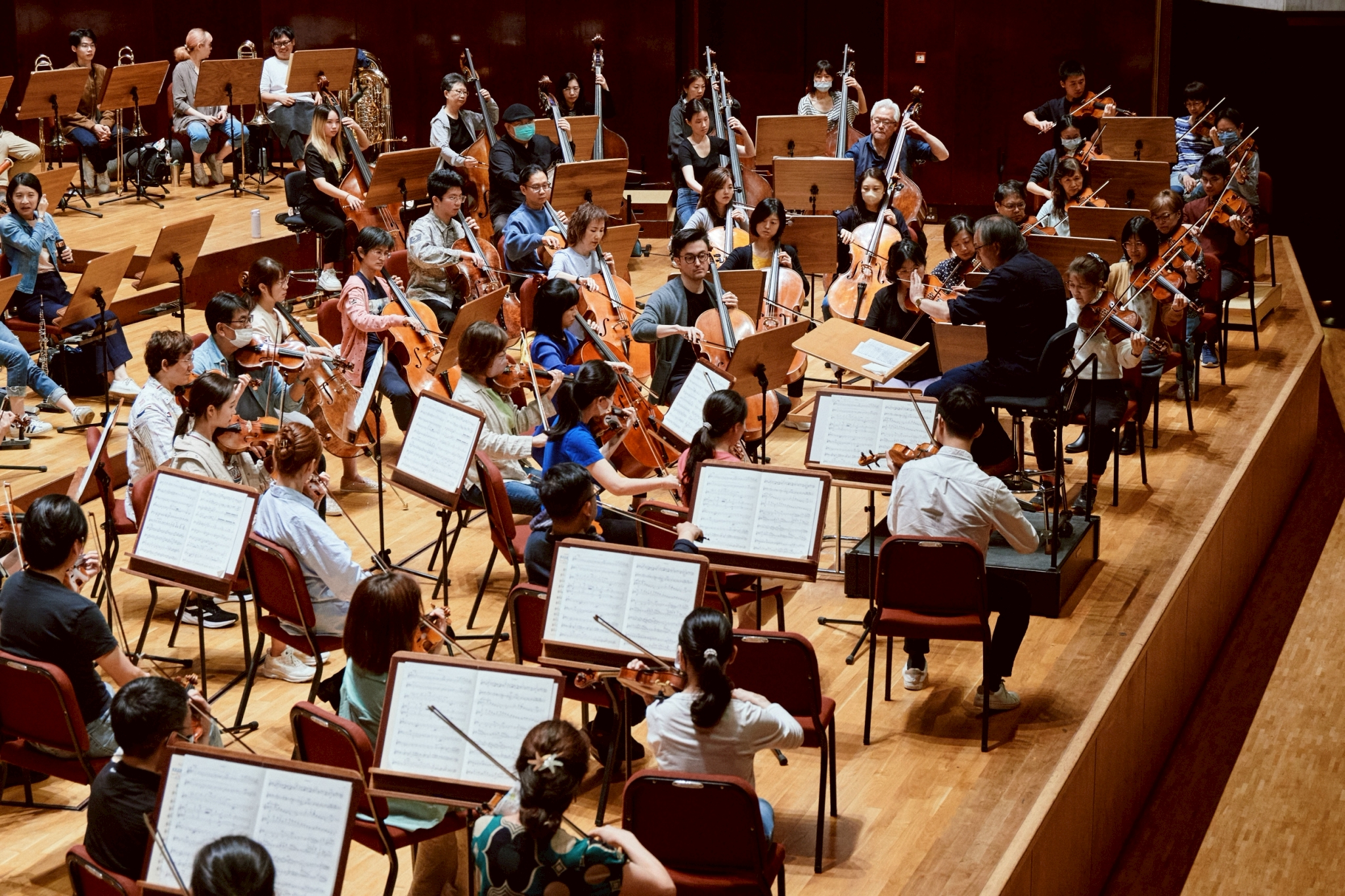 國家交響樂團為5月3日音樂會進行排練