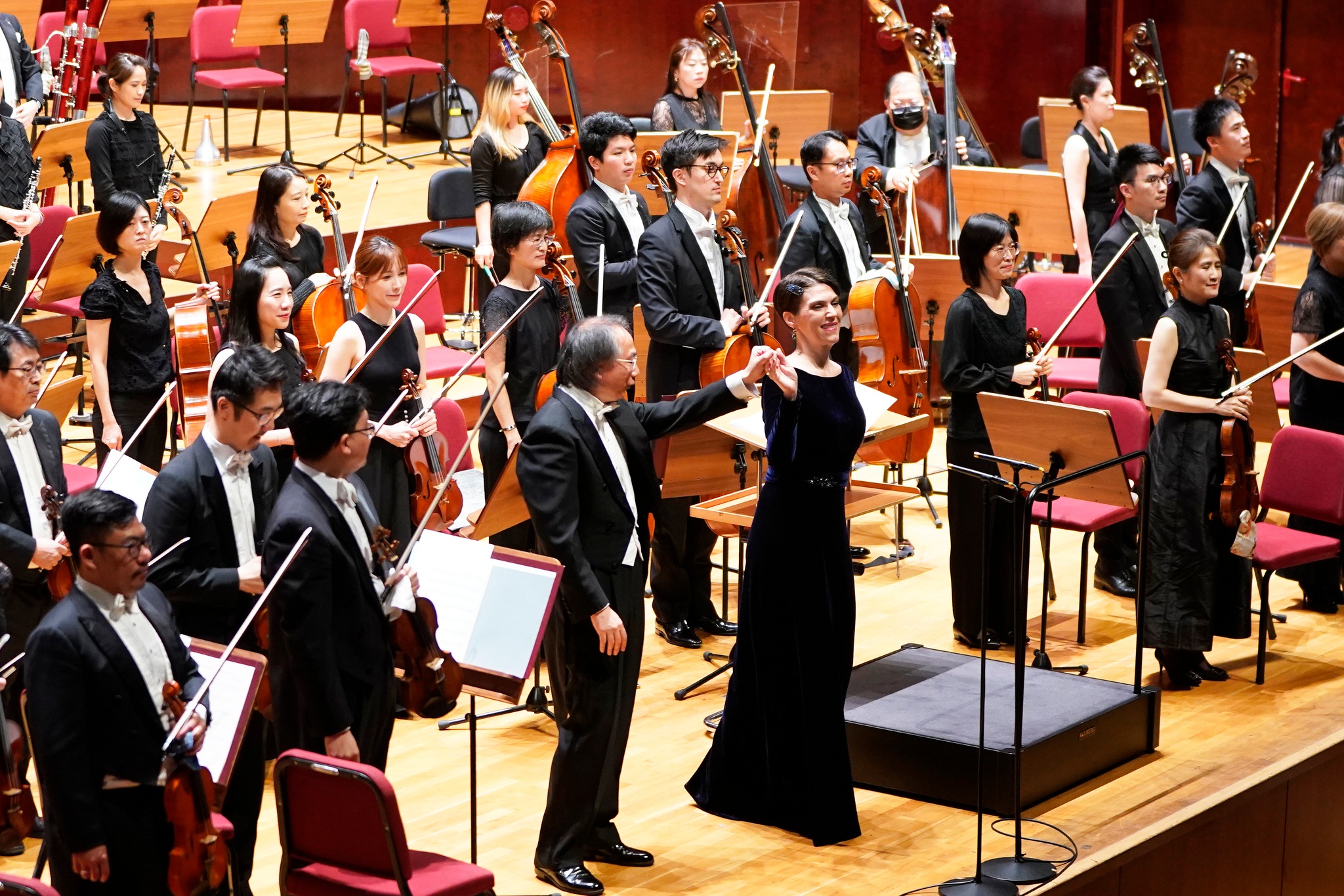 Shao-Chia Lü, conductor & Elisabeth Jansson, mezzo soprano