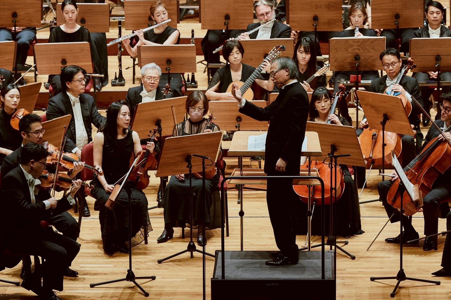 Shao-Chia Lü, conductor