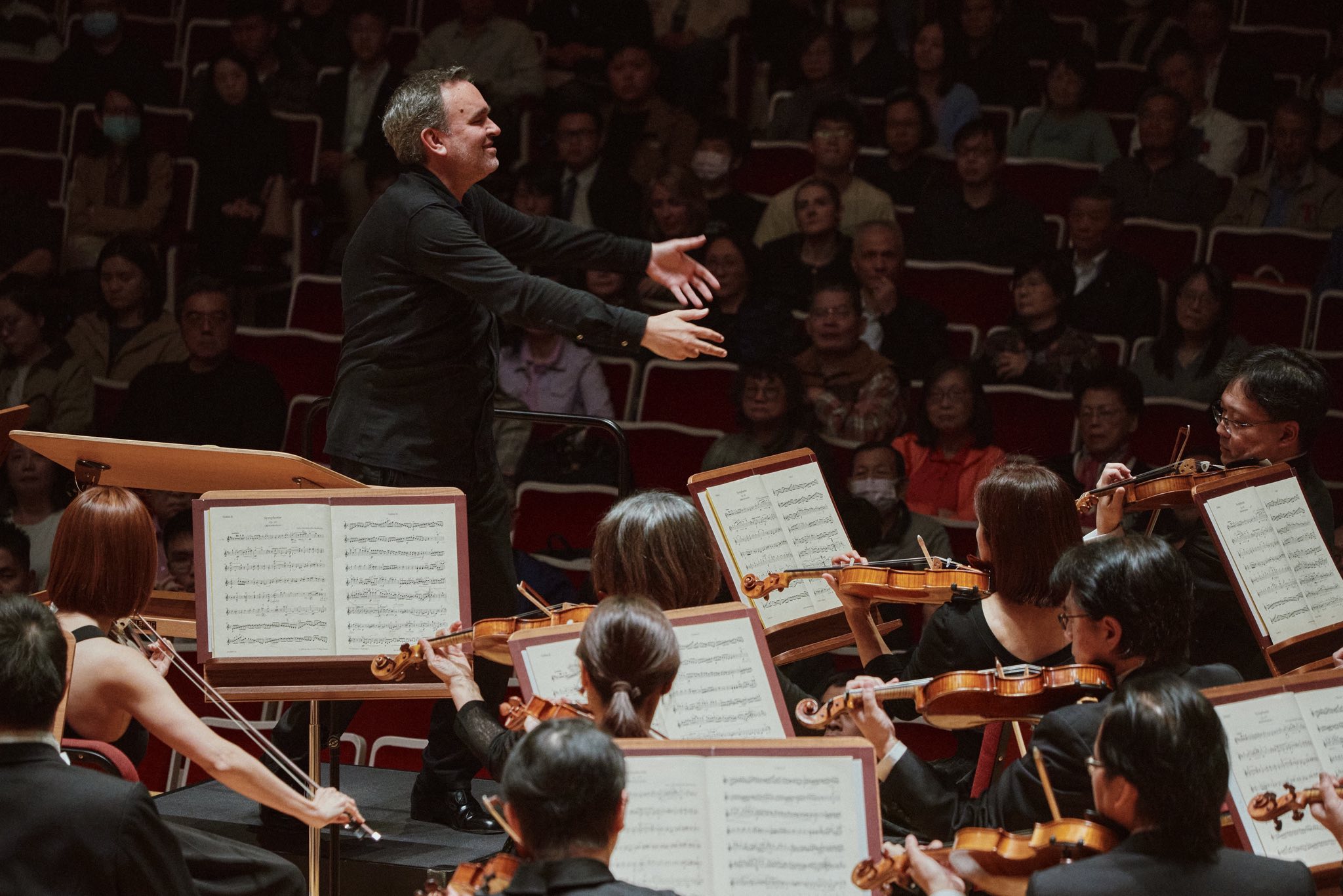 指揮／約格．魏德曼